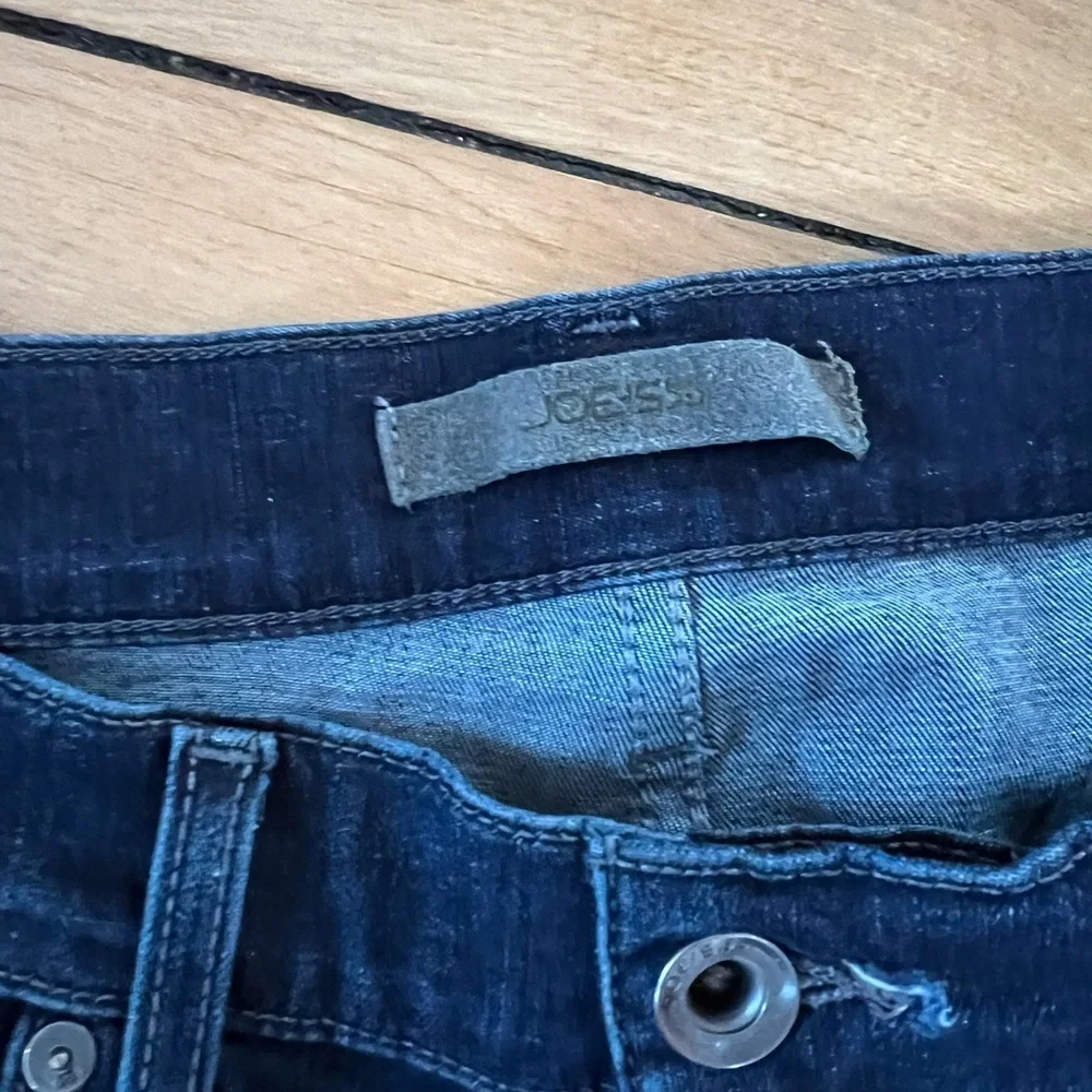 Joe's Jeans The Brixton Straight + Narrow dark wash blue jeans‎